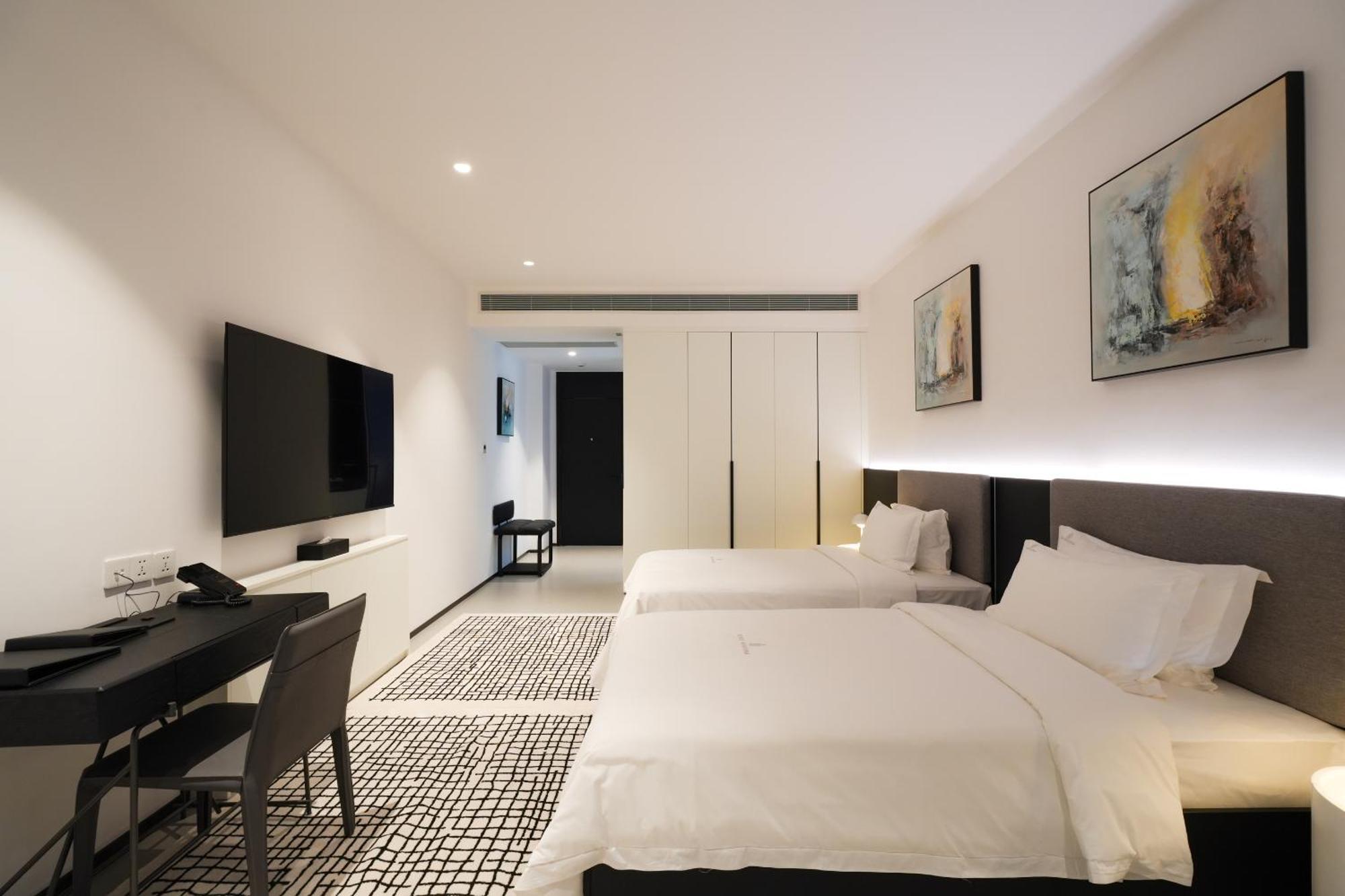 One Riviera Hotel And Residences Ban Souanmone Eksteriør billede
